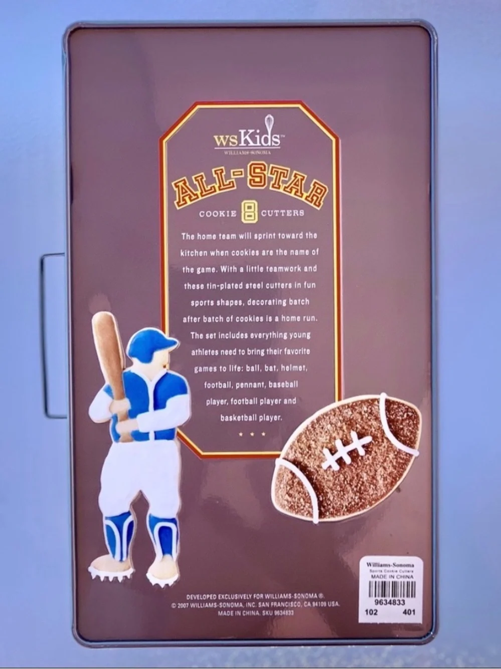 Williams-Sonoma All-Star Sports 8 Cookie Cutter Set in Sports Locker Design Tin